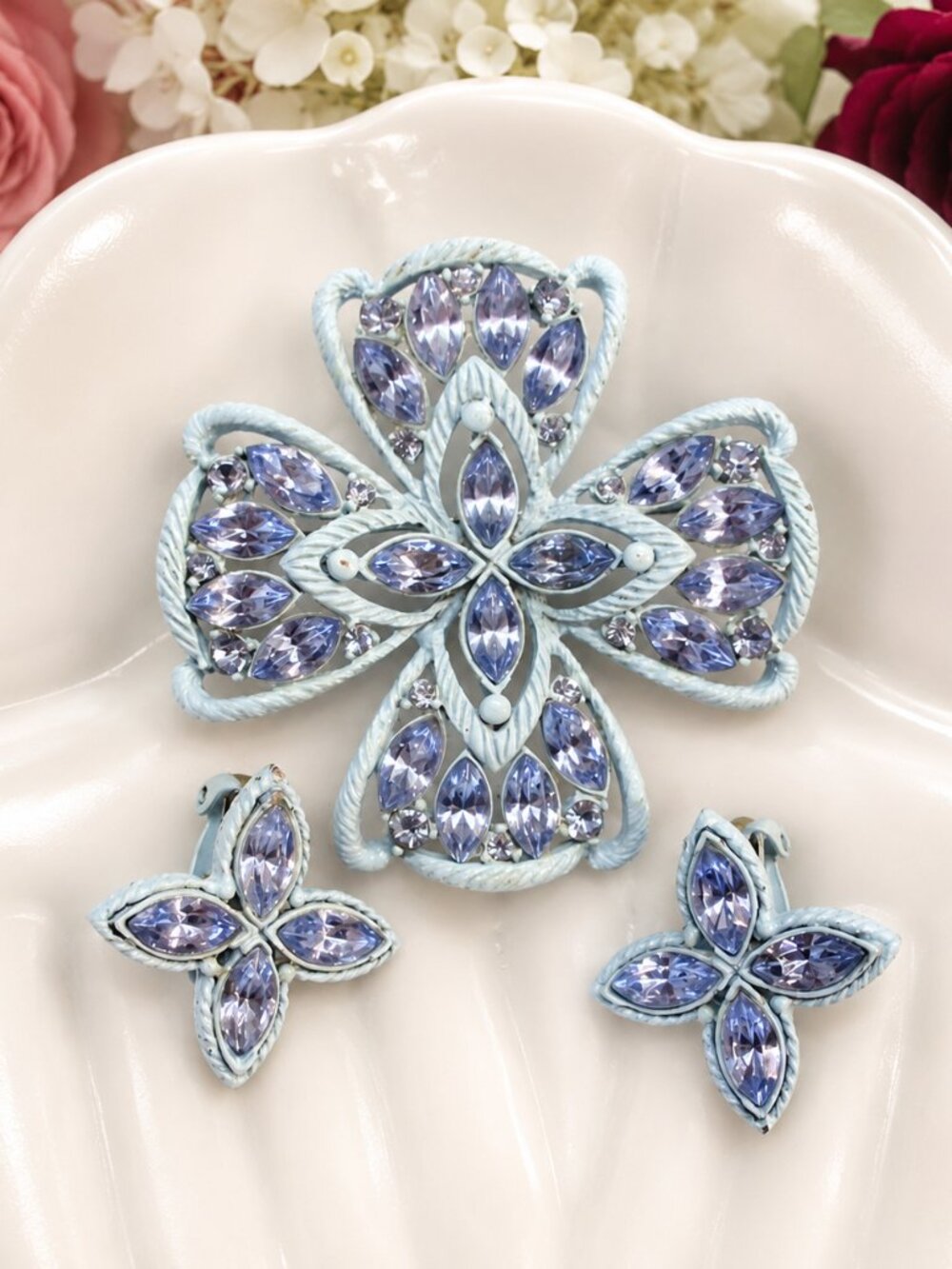 VINTAGE Blue Rhinestone Enamel Brooch Earrings Set